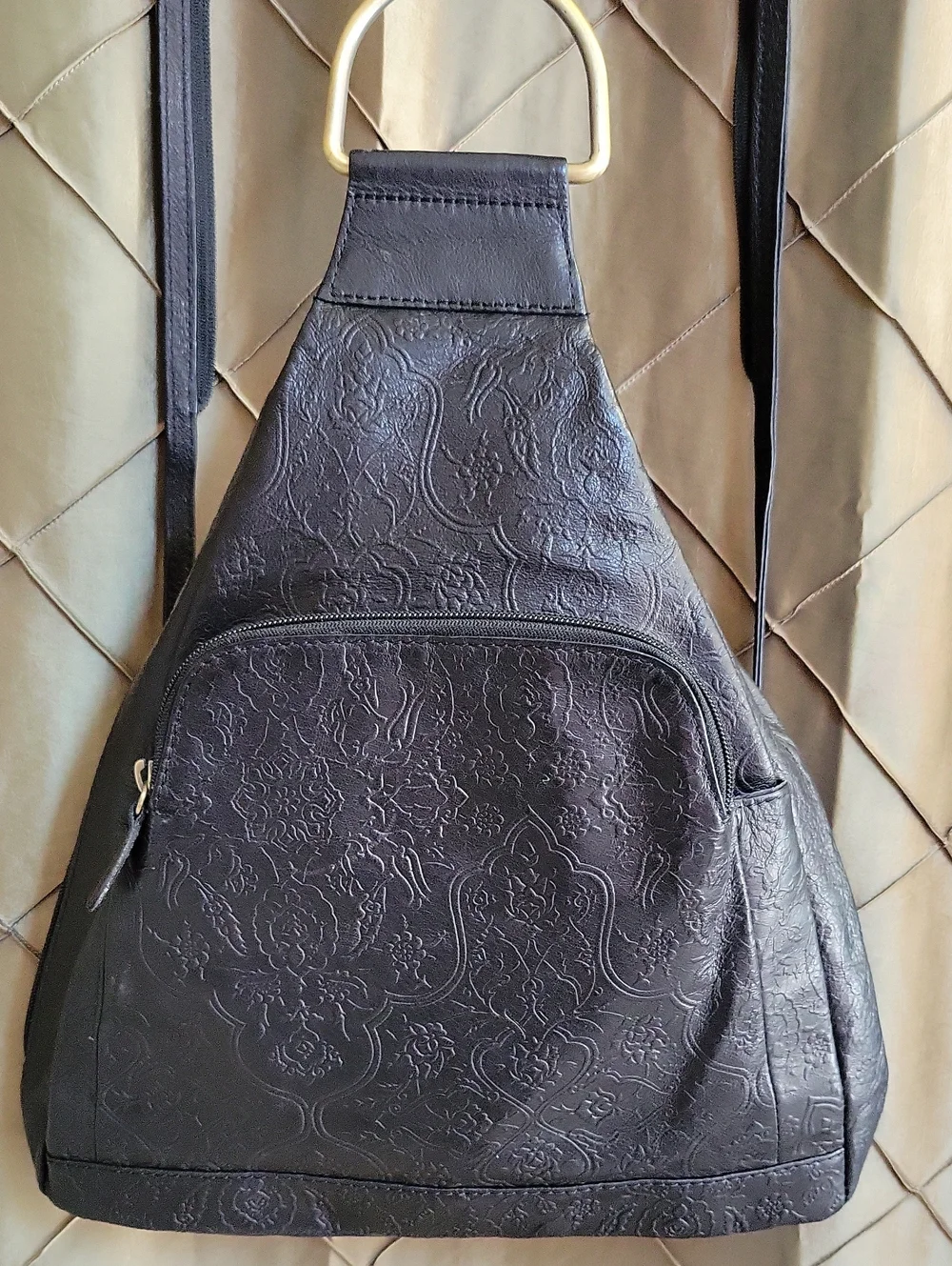 EUC- Great American Leatherworks Convertible Stamped Leather Backpack/Slingbag
